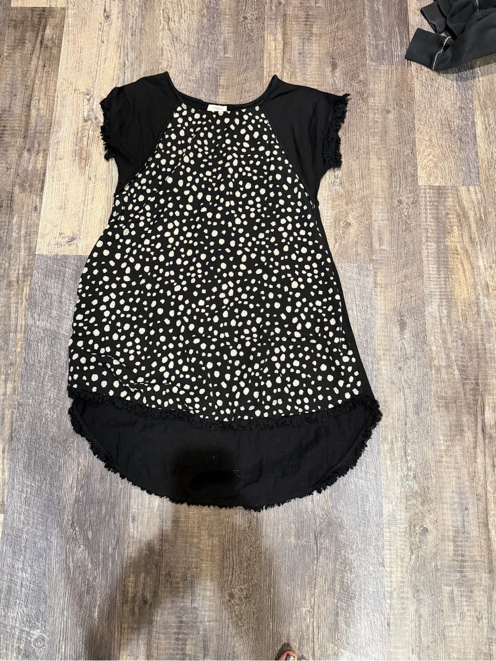Umgee Black & Cream Dot Fringe Raglan Tunic